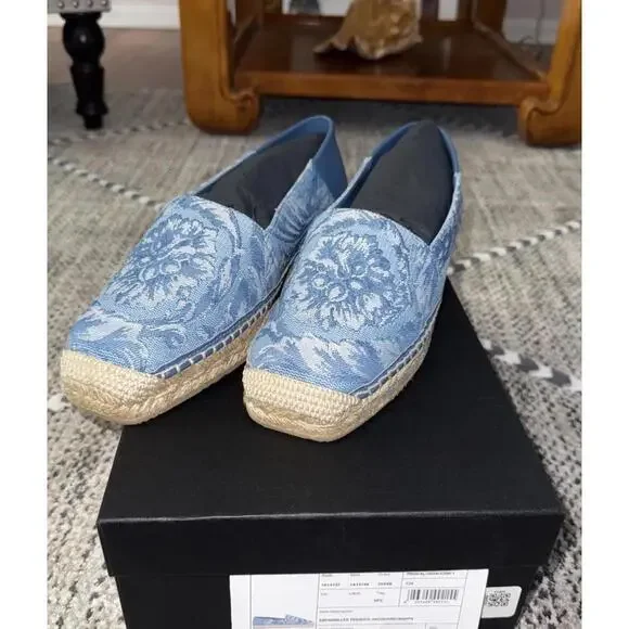 BNWT Versace Women display picture 1